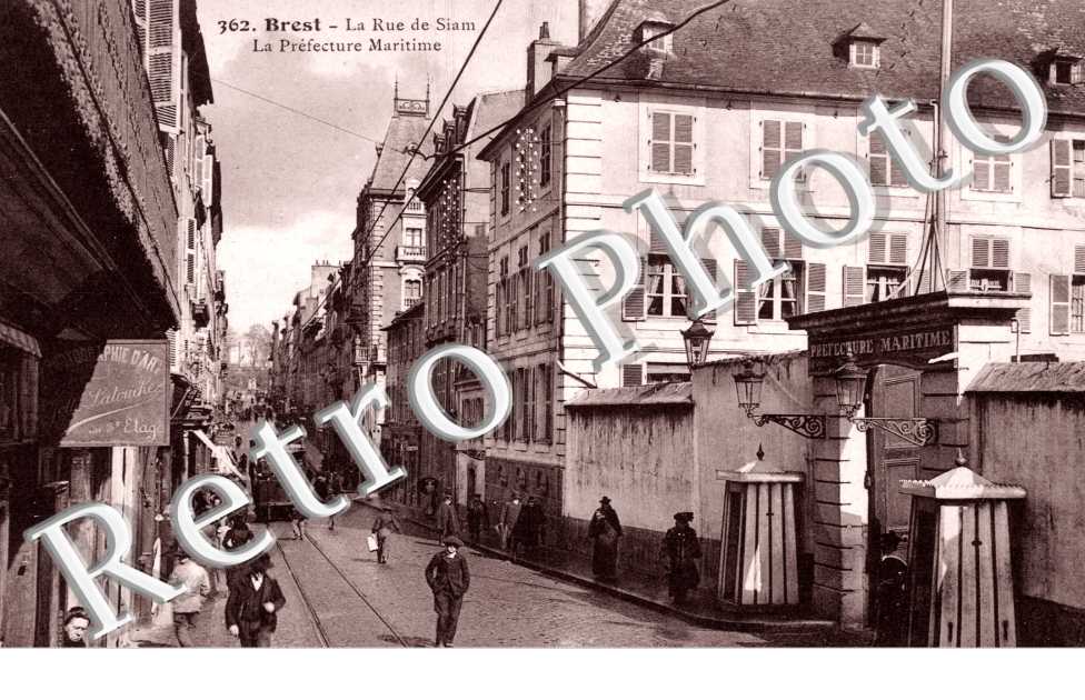 La Rue de Siam, la Prefecture Maritime
