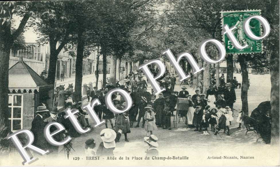 Allee de la Place du Champ de Bataille