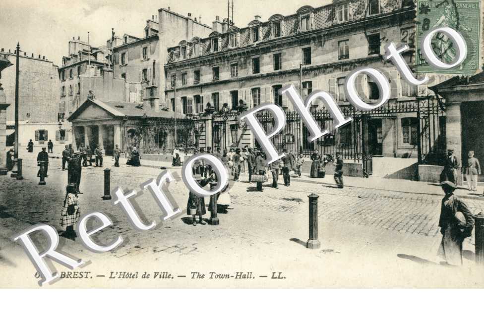 L'Hotel de Ville