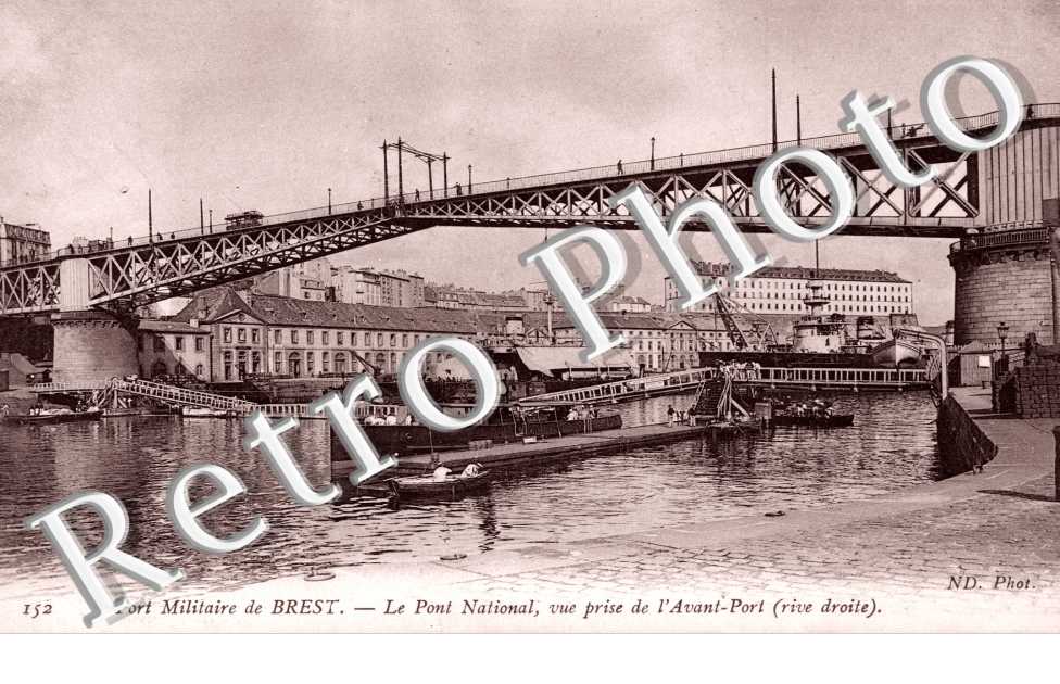 Le Port Militaire, le Pont National