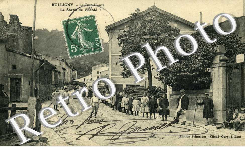 la rue haute La sortie de l'ecole