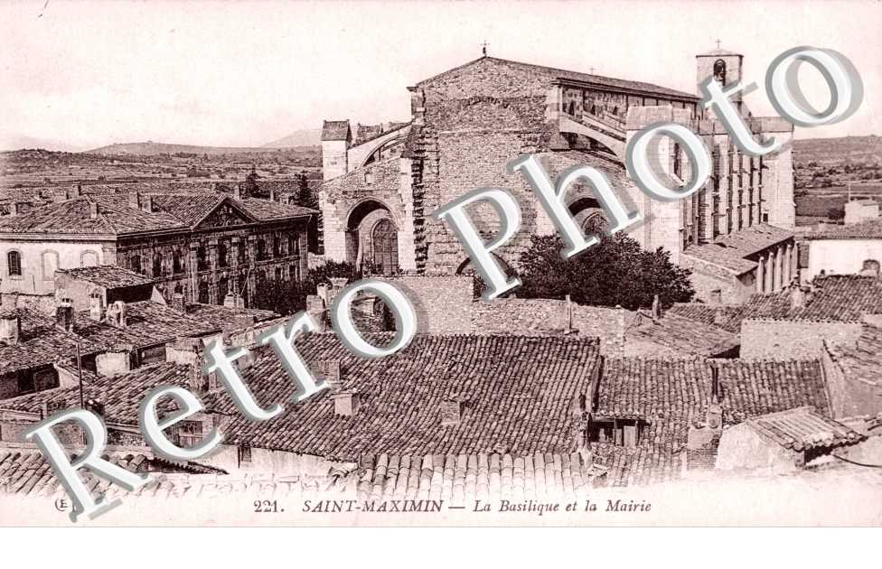 Basilique et la Mairie