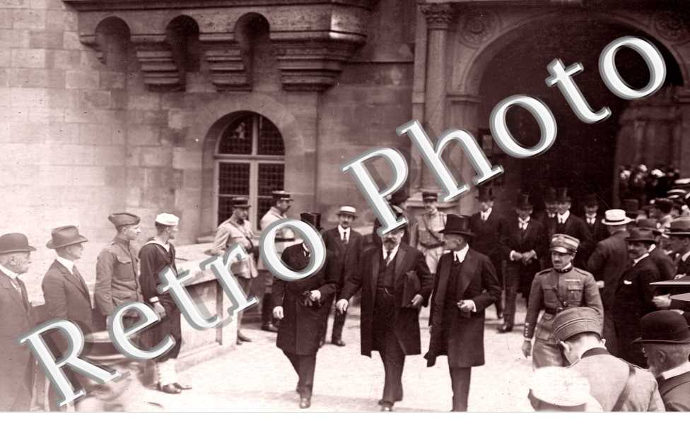 (Officiels en visite)