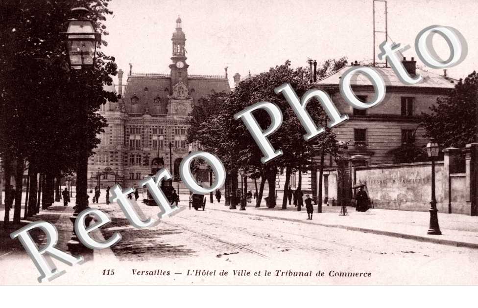 Hotel de Ville et Tribunal de Commerce