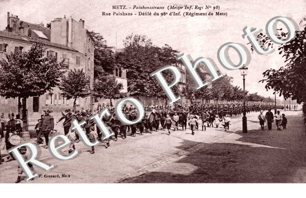 RUE PAIXHANS Defile du 98 regiment d&#039;infanterie