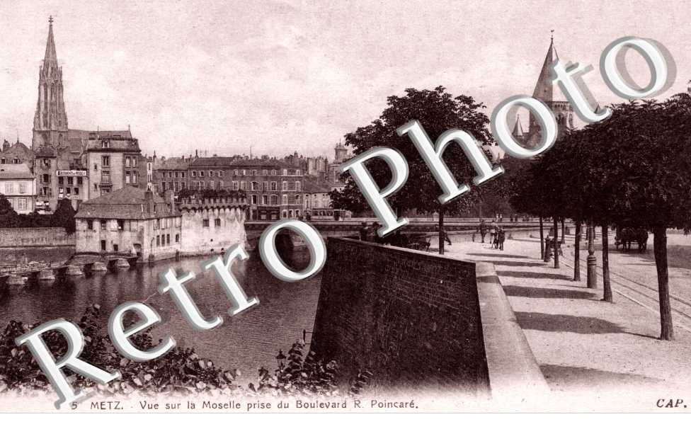 Vue sur la Moselle prise du Boulevard Poincare