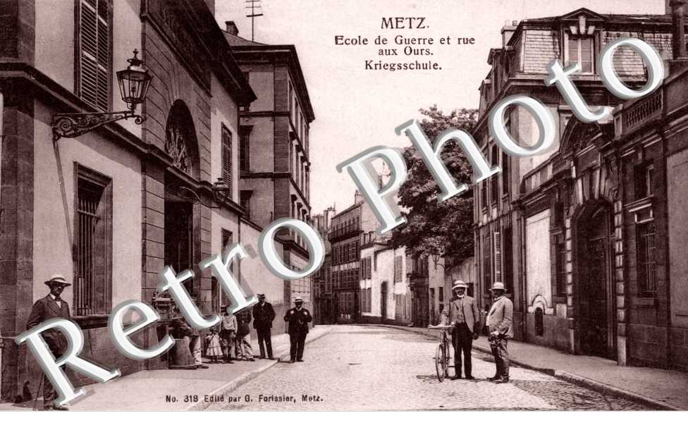 Ecole de guerre et Rue aux Ours