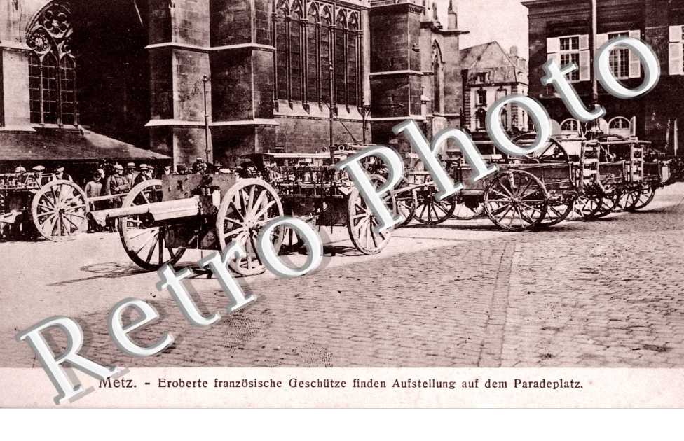 Place d'Armes Eroberte franzosische Geschütze finden Aufstellung auf dem Paradeplatz