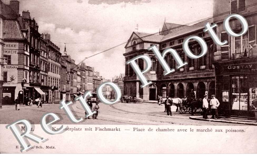 place de Chambre avec le marché aux poissons