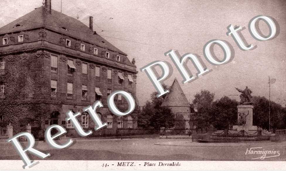 Place Deroulede