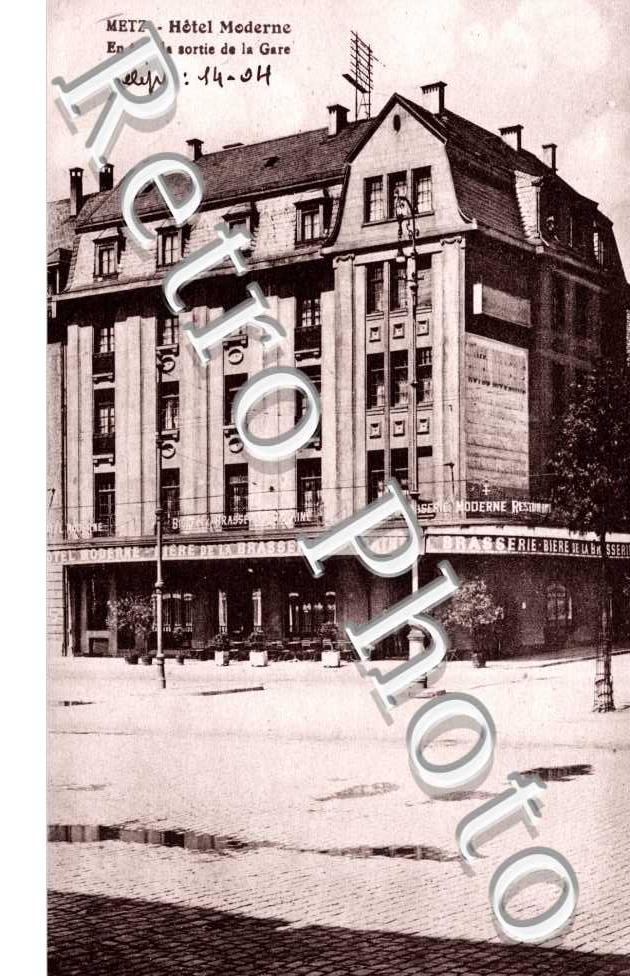 Hotel Moderne  En face de la sortie de la gare (place de la gare)