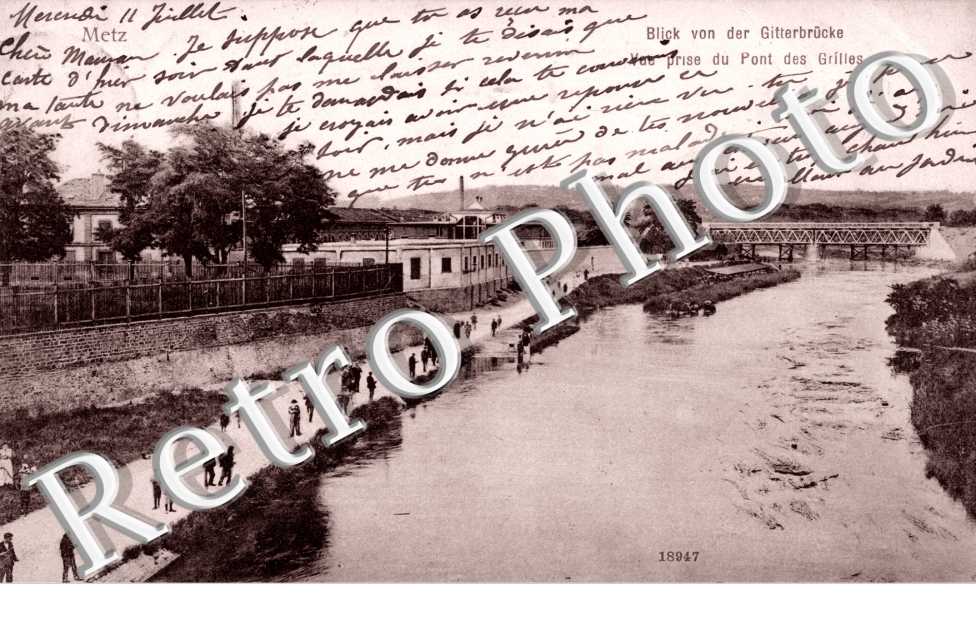 vue prise du Pont des Grilles
