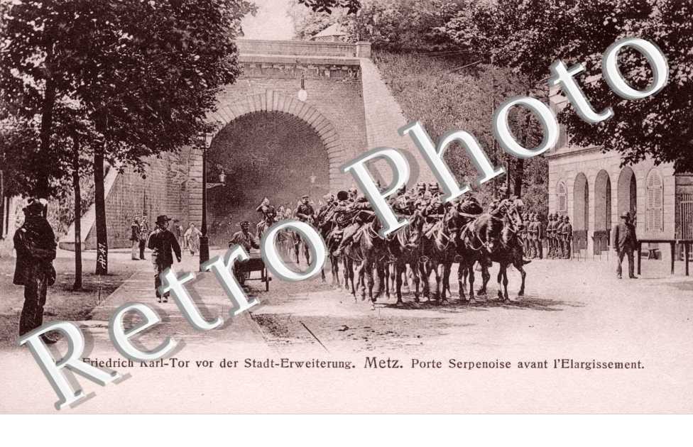 Porte Serpenoise avant l'élargissement