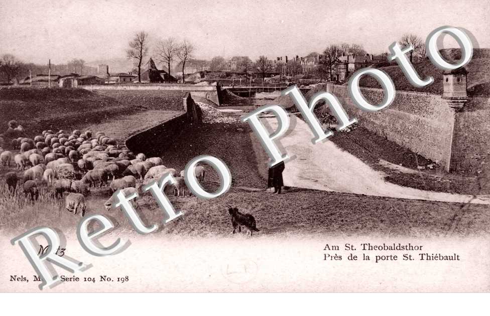 Pres de la Porte Saint Thiebault