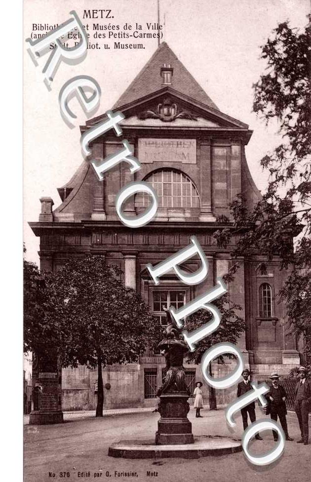 Bibliothèque et Musées de la Ville (ancienne église des Petits-Carmes)