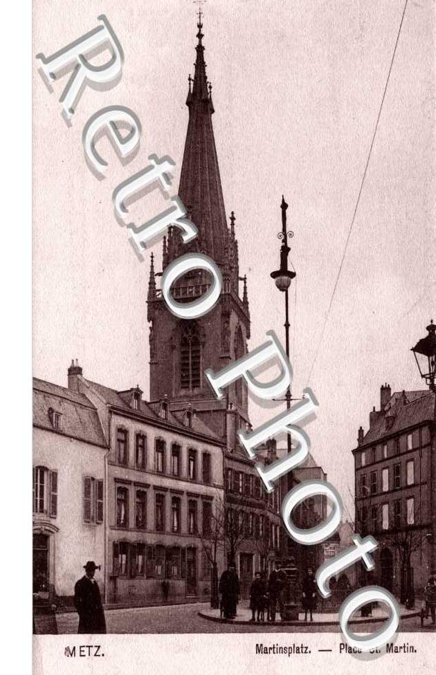 Eglise et place Saint Martin