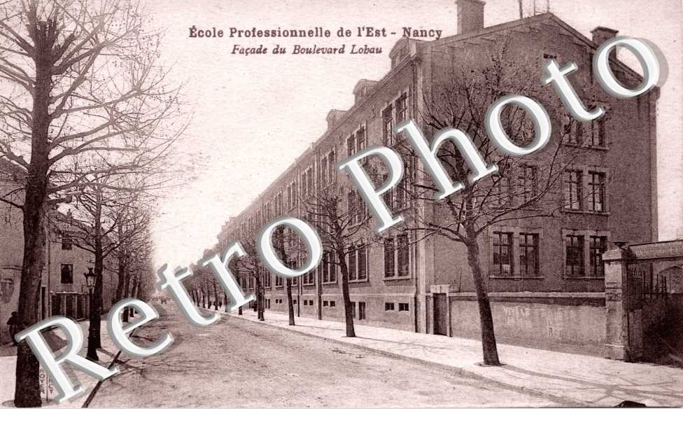 ecole professionnelle de l'est  Facade du boulevard Lobau  ACTUELLEMENT : LYCEE LORITZ