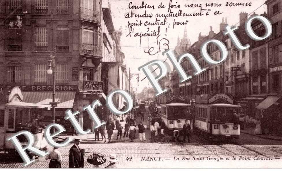 La rue Saint-Georges et le point central