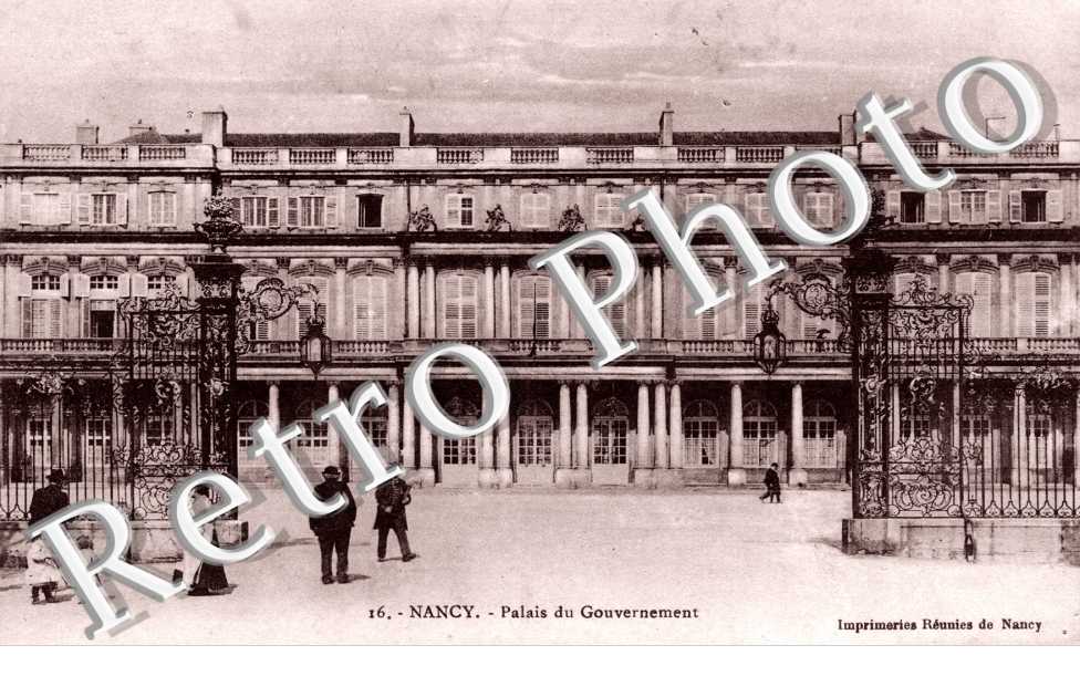 place de la Carriere  Palais du Gouvernement