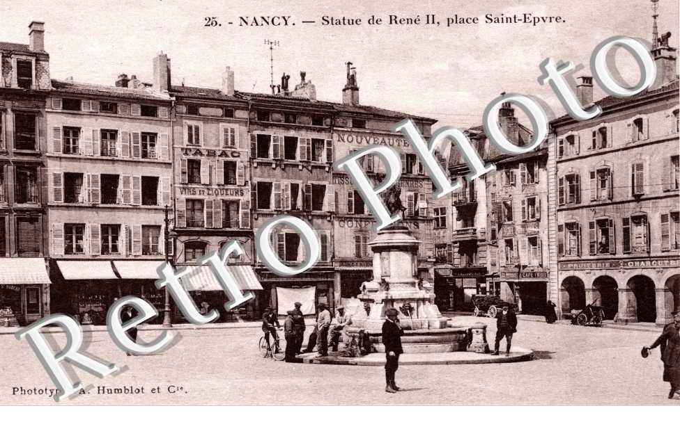 Statue de Rene II Place Saint-Epvre