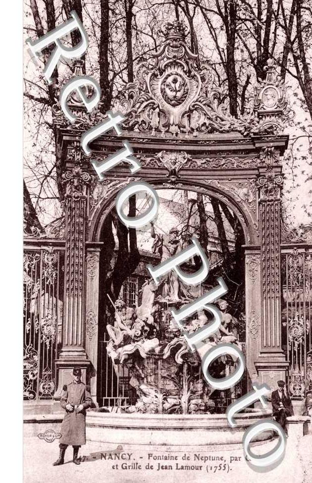 place Stanislas fontaine de Neptune par Guibal et grilles Jean Lamour