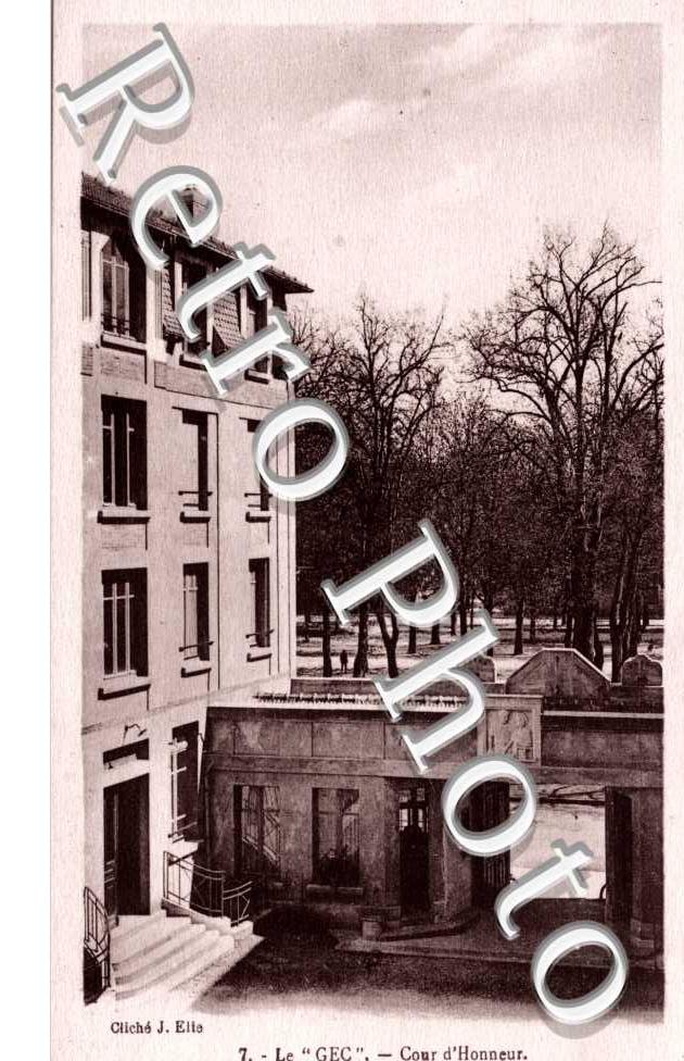 Le Gec Cour d'honneur  (cours Léopold)