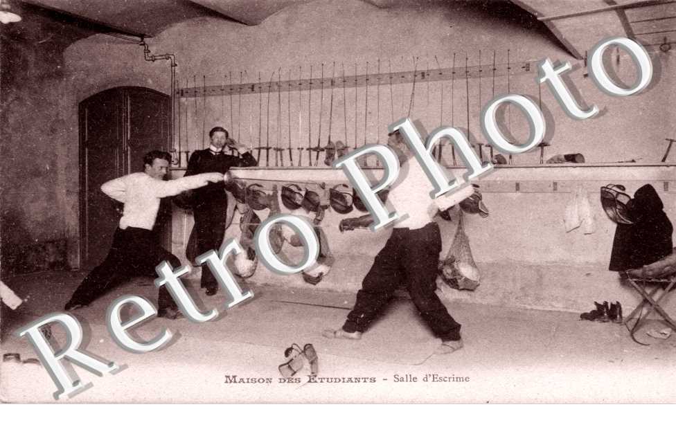 MAISON DES ETUDIANTS  rue Gustave Simon