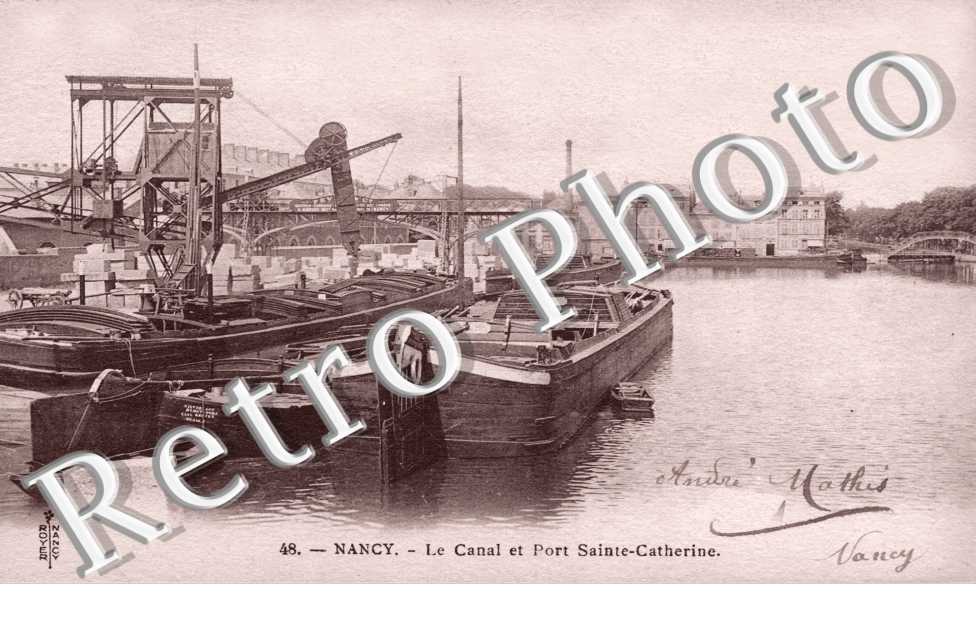 Le canal et Port Sainte Catherine