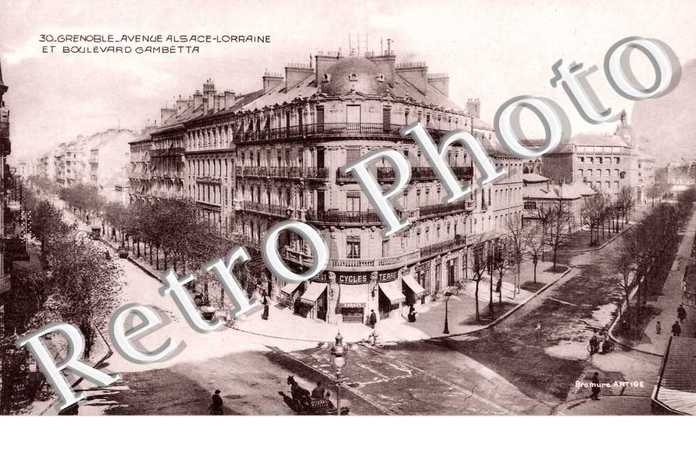 Avenue d'Alsace Lorraine et Boulevard Gambetta