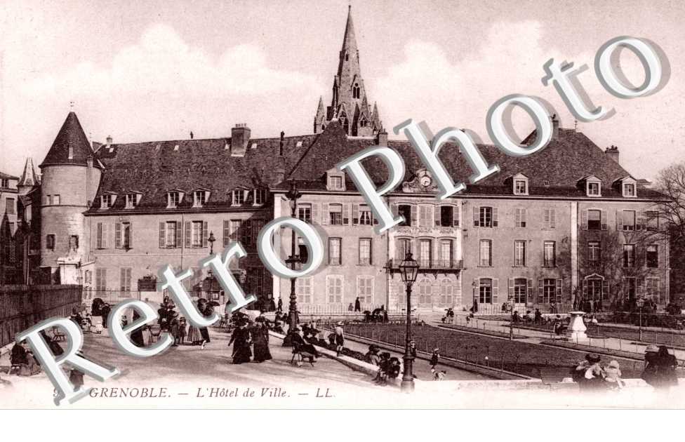 L'Hotel de Ville