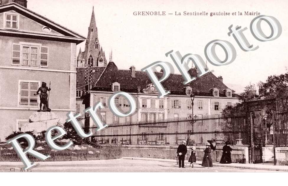 La Sentinelle Gauloise et la Mairie