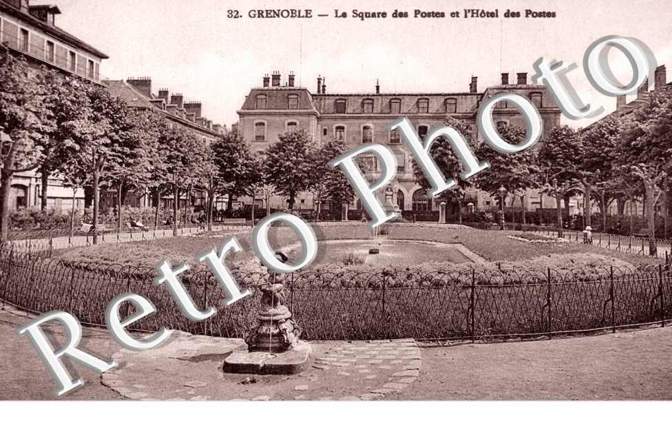 place Vaucanson Hotel des Postes