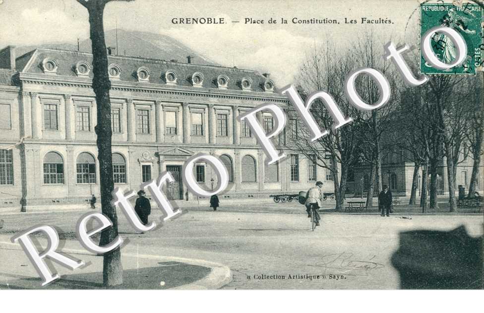 Place de la Constitution, Les Facultes