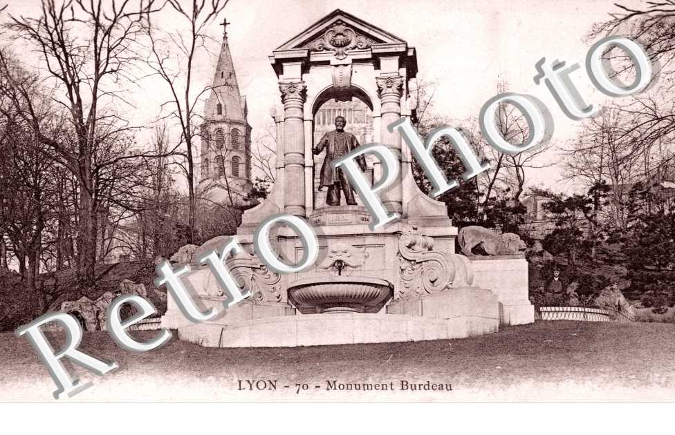 Monument Burdeau