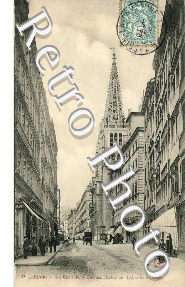 Rue Centrale, une des Fleches de l'Eglise Saint Nizier - Rue de Brest