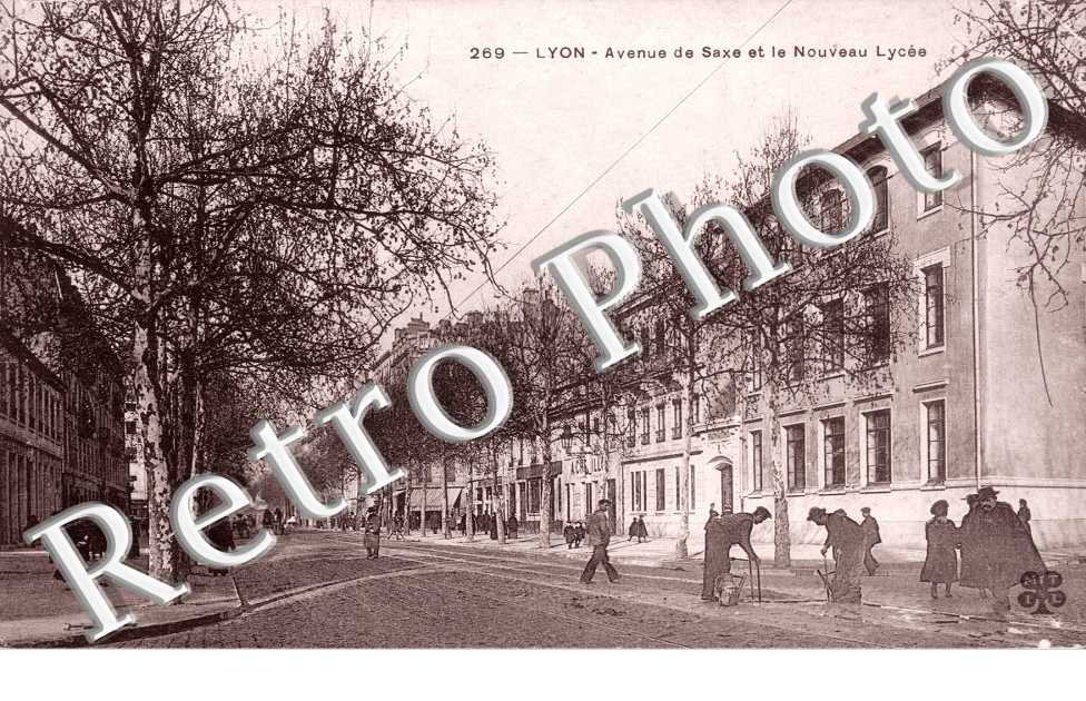 Avenue de Saxe et le Nouveau Lycee