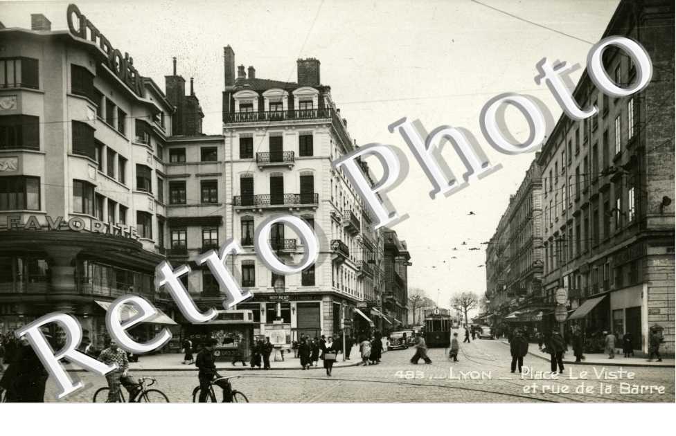 Place Le Viste et rue de la Barre