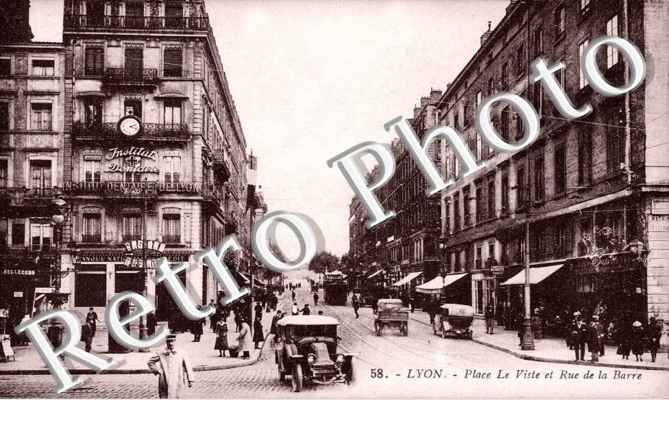 Place Le Viste et Rue de la Barre