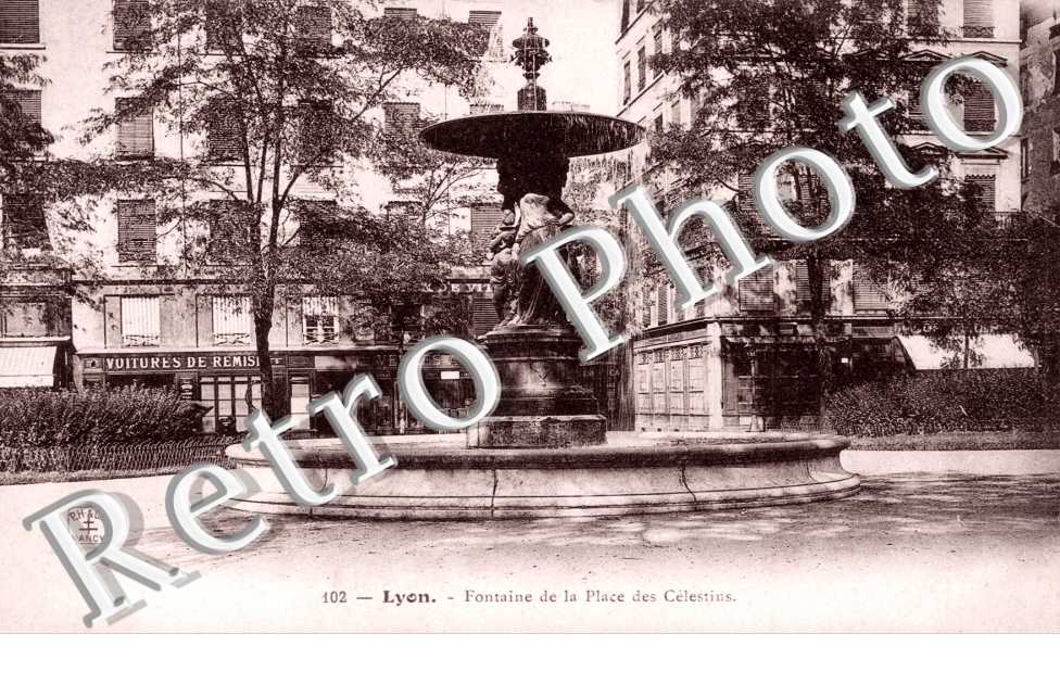 Fontaine de la Place des Celestins