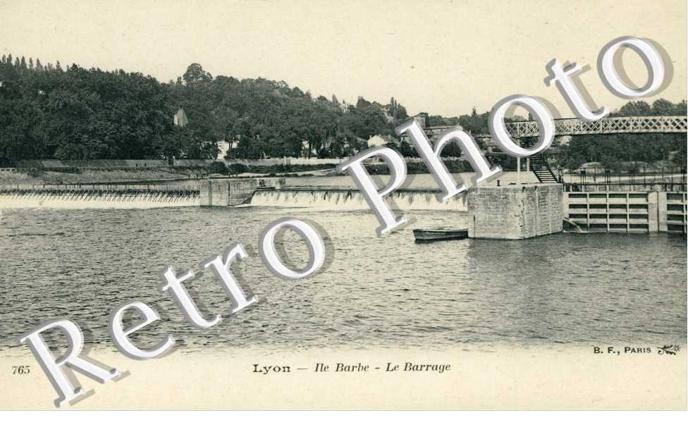 Barrage a L'Ile Barbe