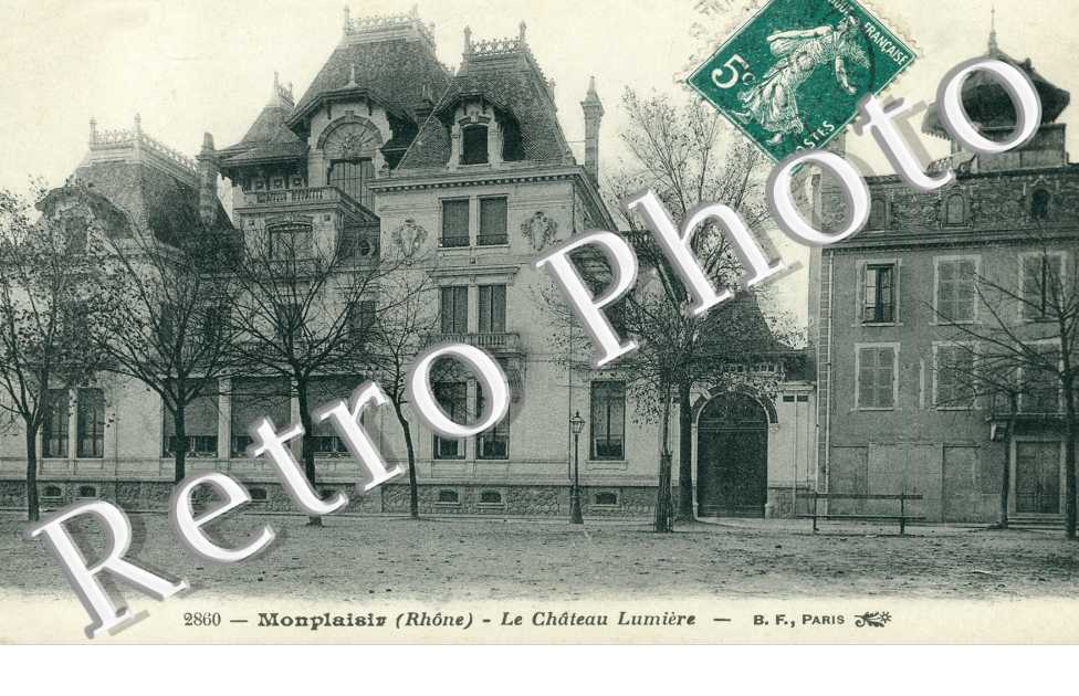 Monplaisir, Le Chateau Lumiere