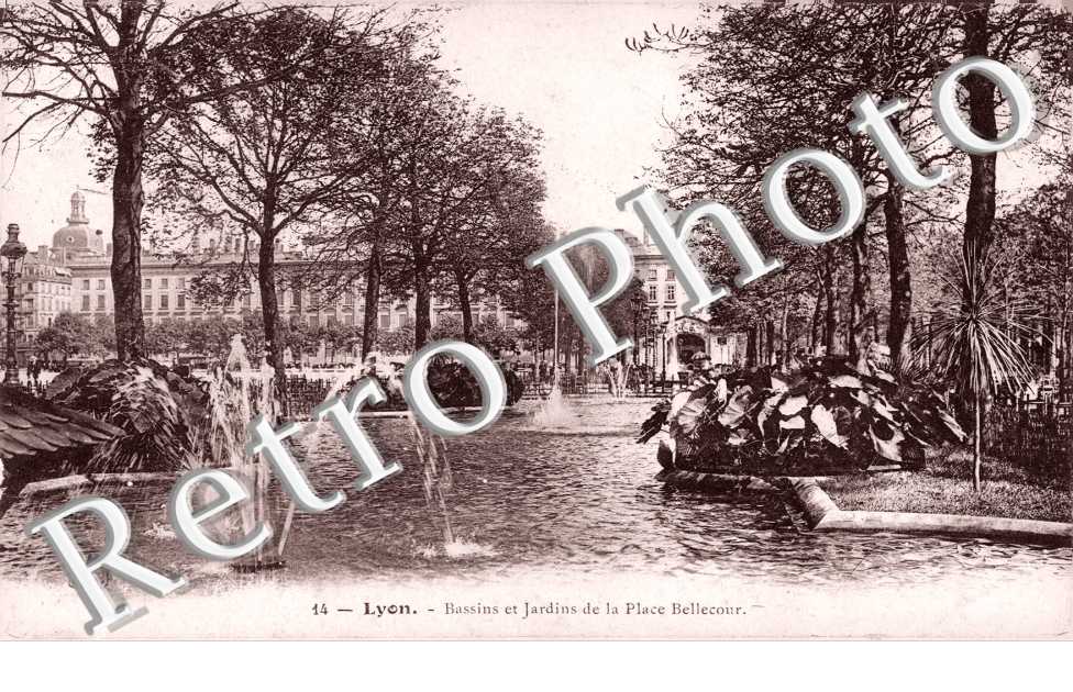 place Bellecour Bassins et jardins