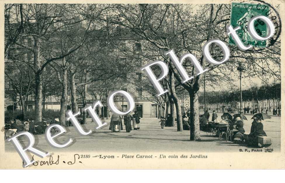 Place Carnot, un coin des jardins