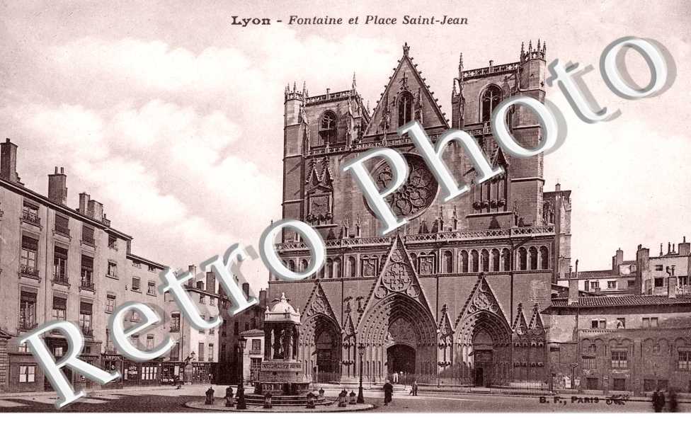 place Saint-Jean fontaine