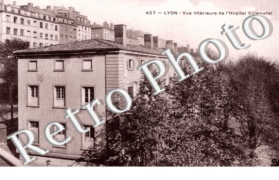 Vue interieure de l'Hopital Villemensi