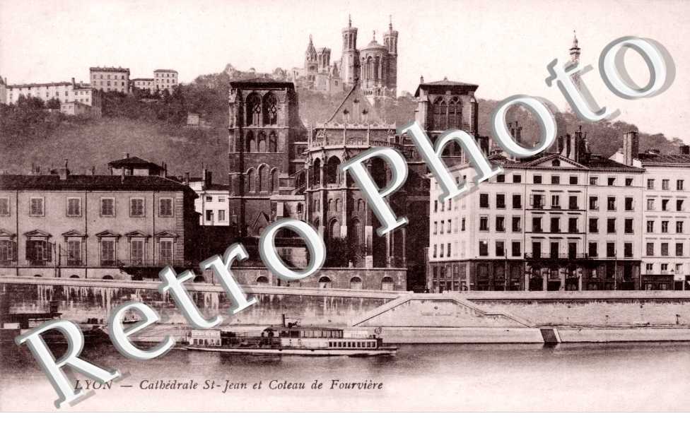 Cathedrale Saint-Jean et Coteau de Fourviere