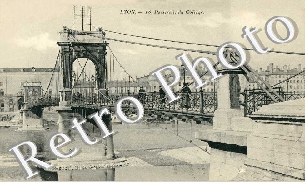 Passerelle du College