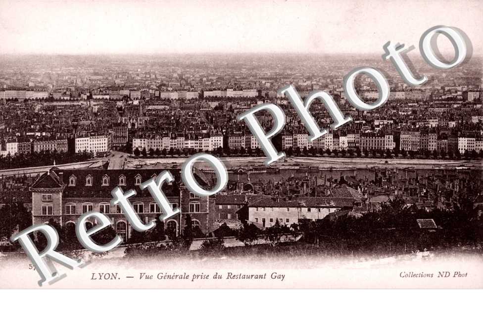 vue generale prise du restaurant Gay