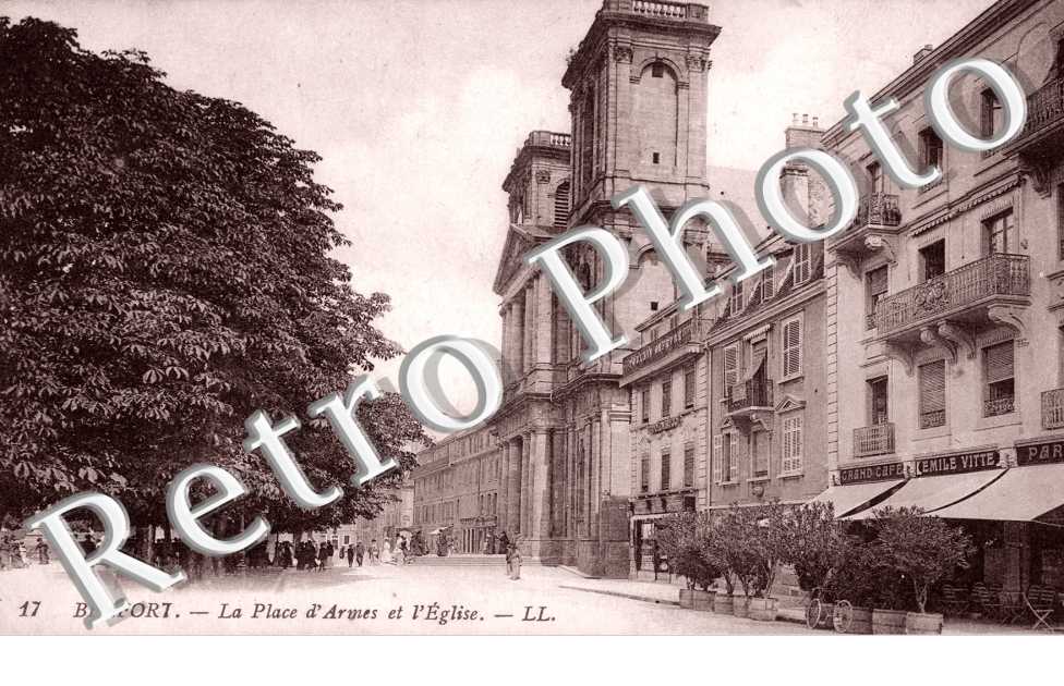 la Place d'Armes et l'Eglise