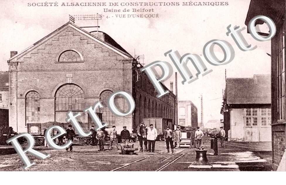 Societe Alsacienne de Constructions Mecaniques, Usine vue d'une cour